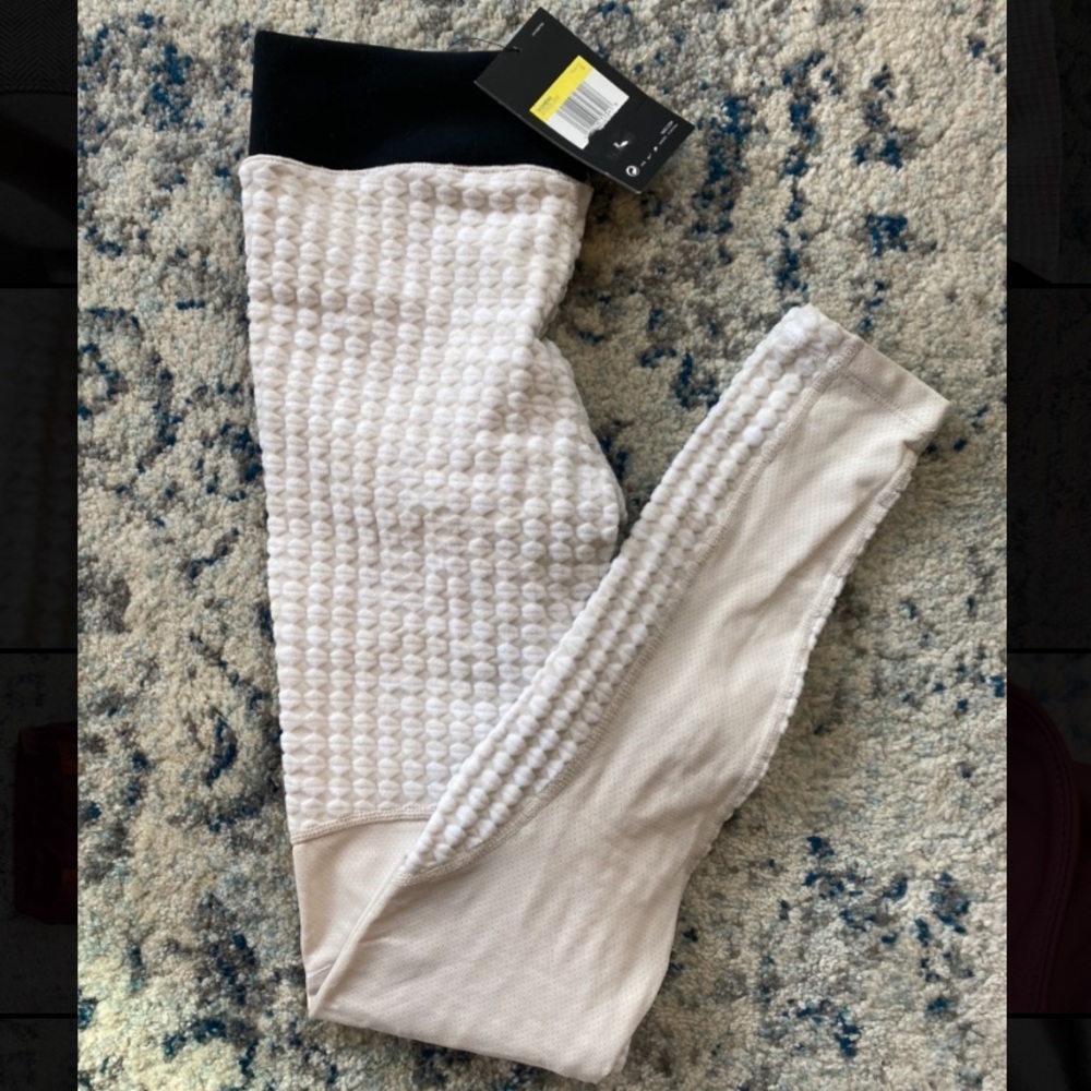 NWT Nike Pro Hyperwarm leggings